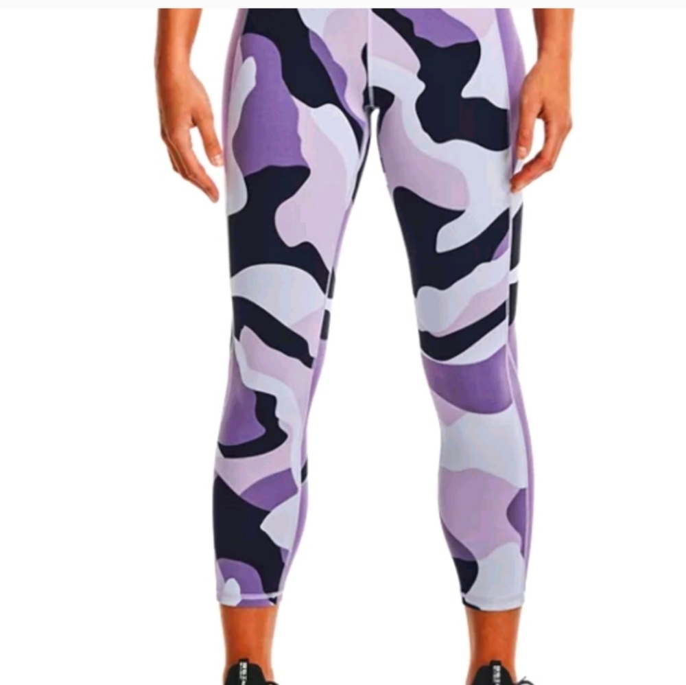 Under Armour purple camo Rush leggings. Sold out in U.S. NWOT Extra Small - Picture 3 of 12